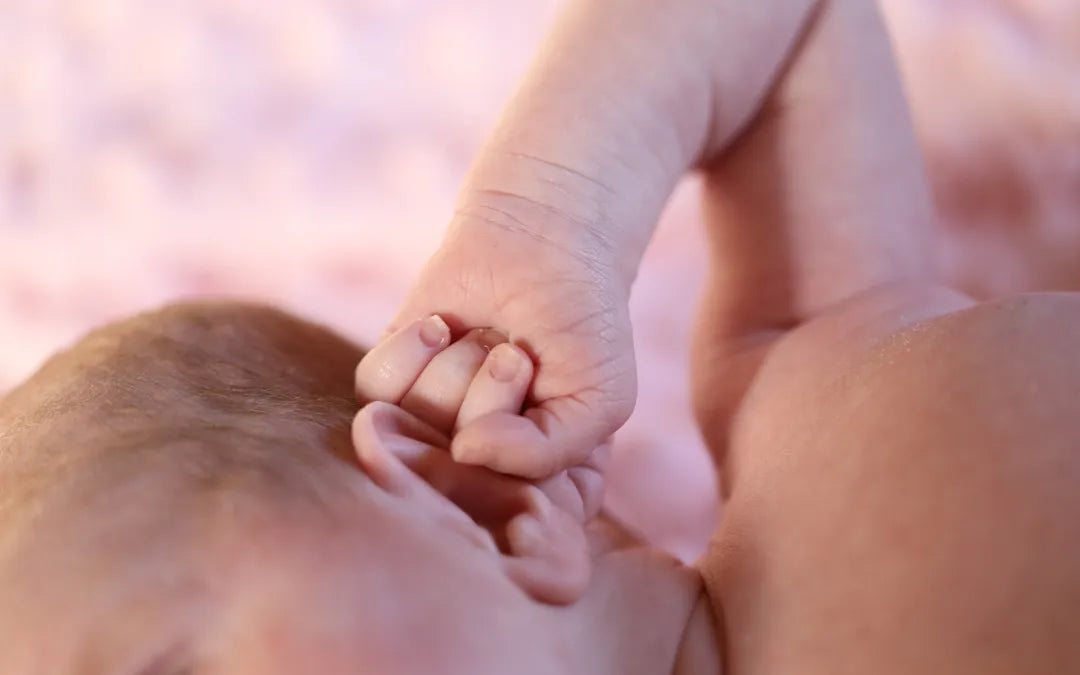 Comment enlever le bouchon d’oreille chez un bébé ?